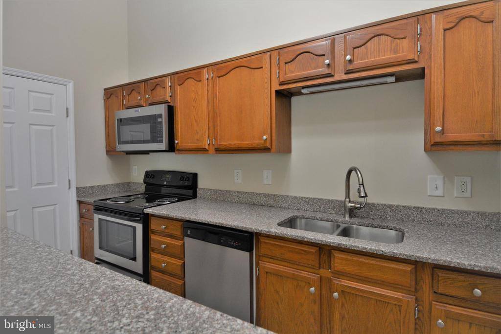 1307 Clover Valley Way, #1307 J, Edgewood, MD 21040