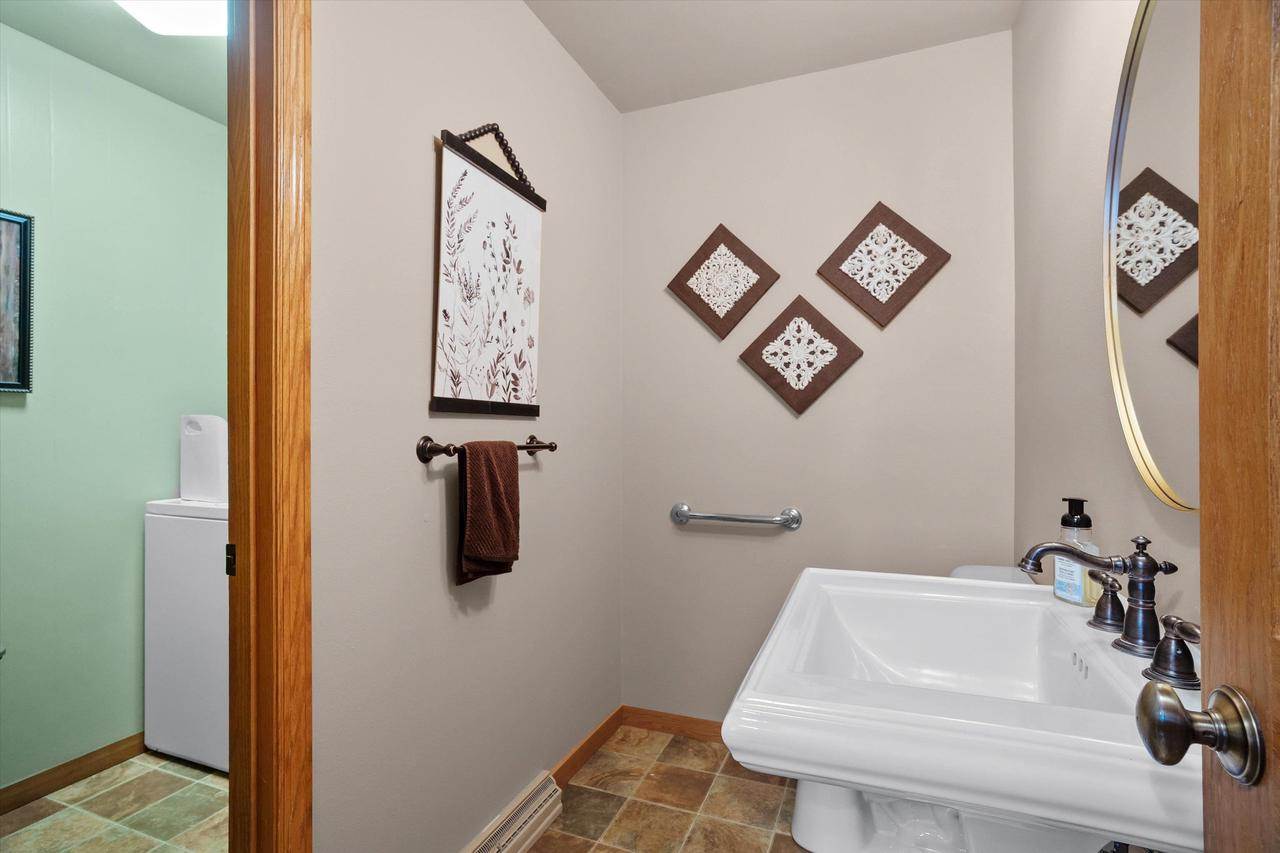 9898 W Ives Street, Marshfield, WI 54449