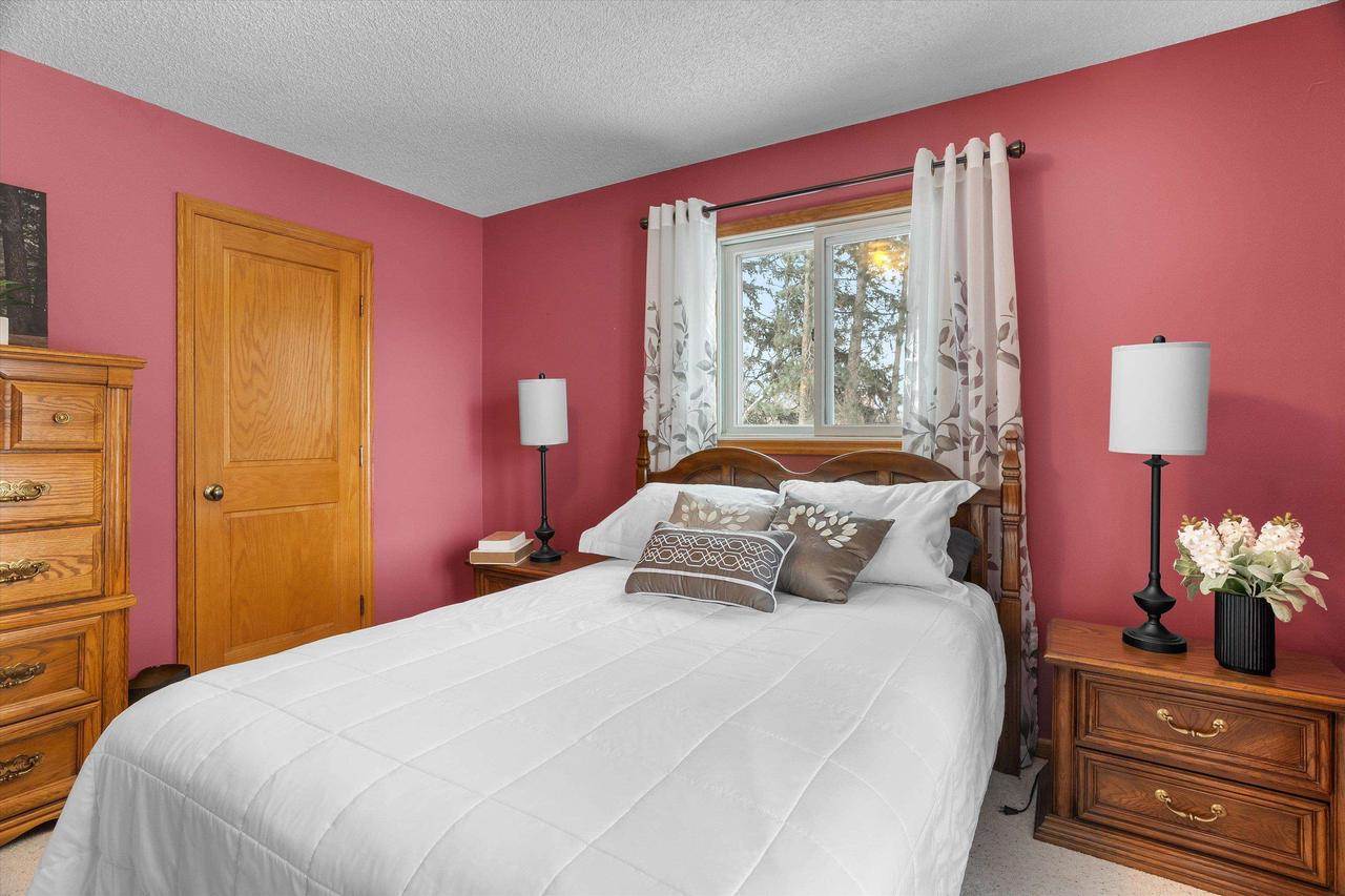 9898 W Ives Street, Marshfield, WI 54449