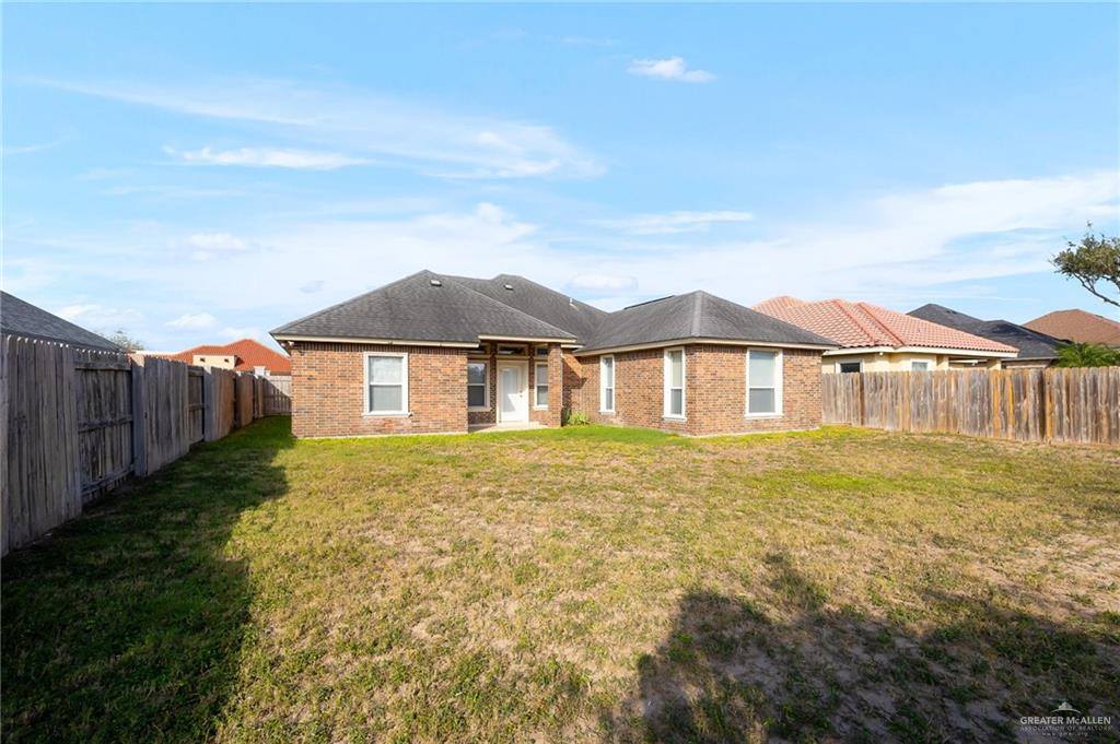 402 Hackberry Avenue, Mission, TX 78572