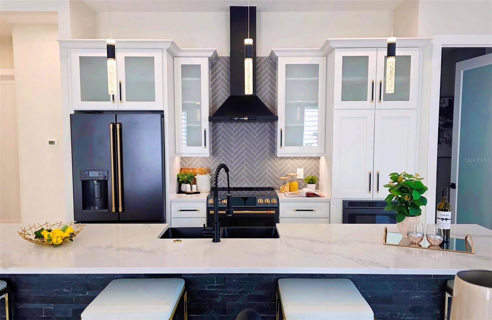 1156 Cocoanut Avenue, Sarasota, FL 34236