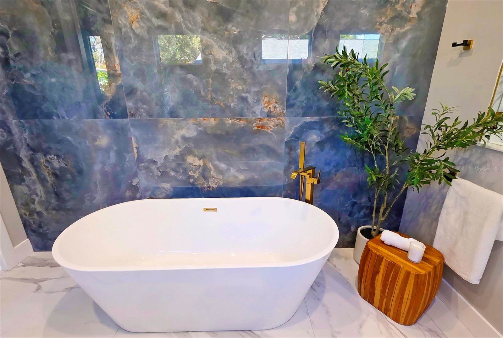 1156 Cocoanut Avenue, Sarasota, FL 34236