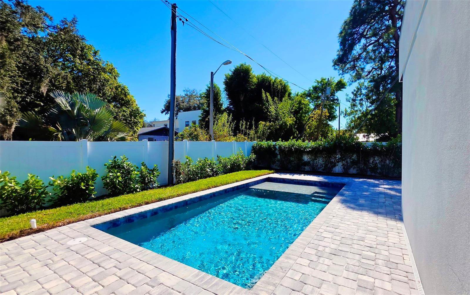 1156 Cocoanut Avenue, Sarasota, FL 34236