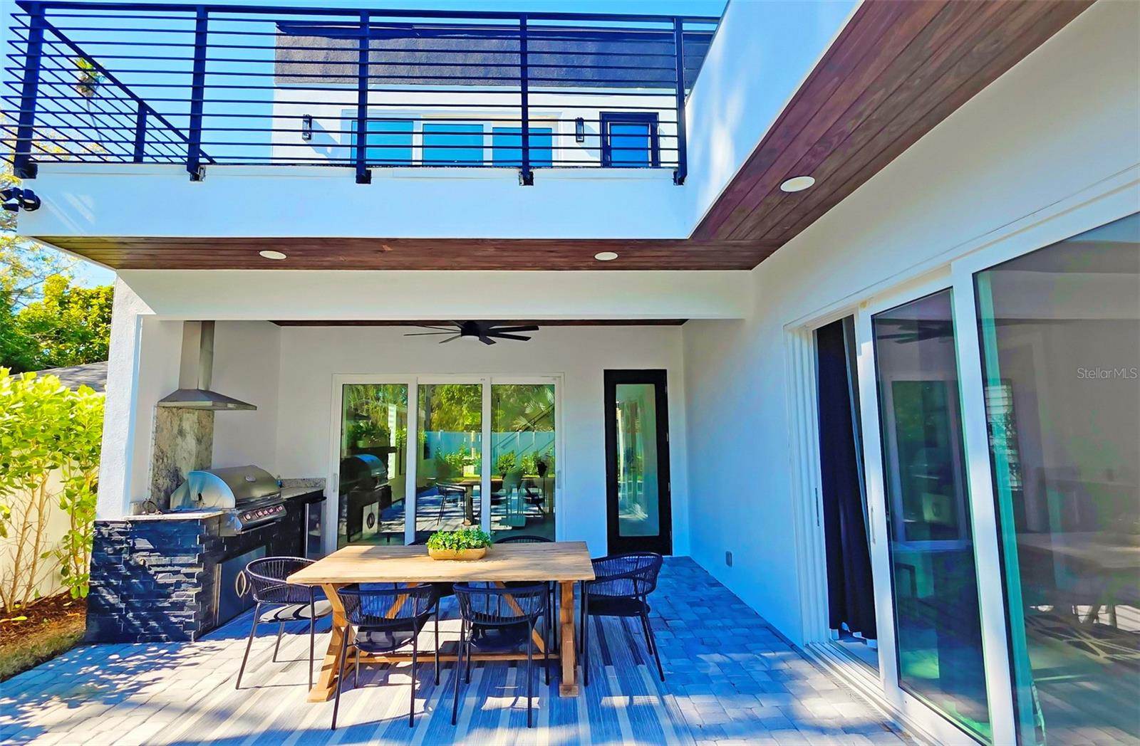 1156 Cocoanut Avenue, Sarasota, FL 34236