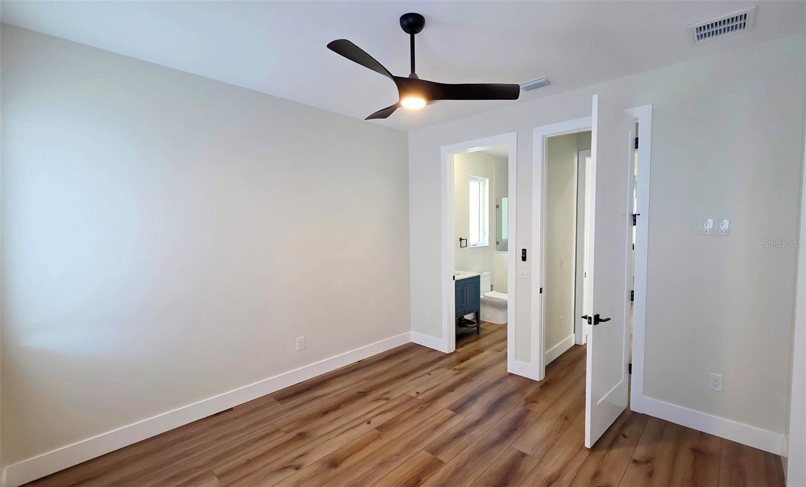 1156 Cocoanut Avenue, Sarasota, FL 34236