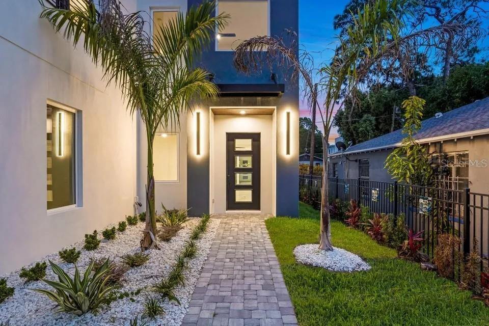 1156 Cocoanut Avenue, Sarasota, FL 34236