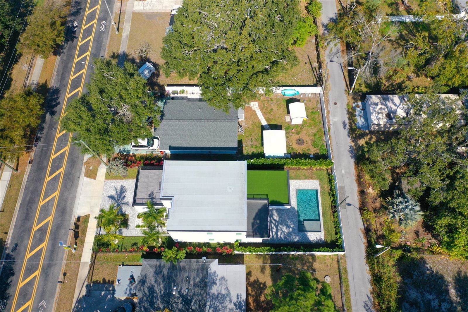 1156 Cocoanut Avenue, Sarasota, FL 34236