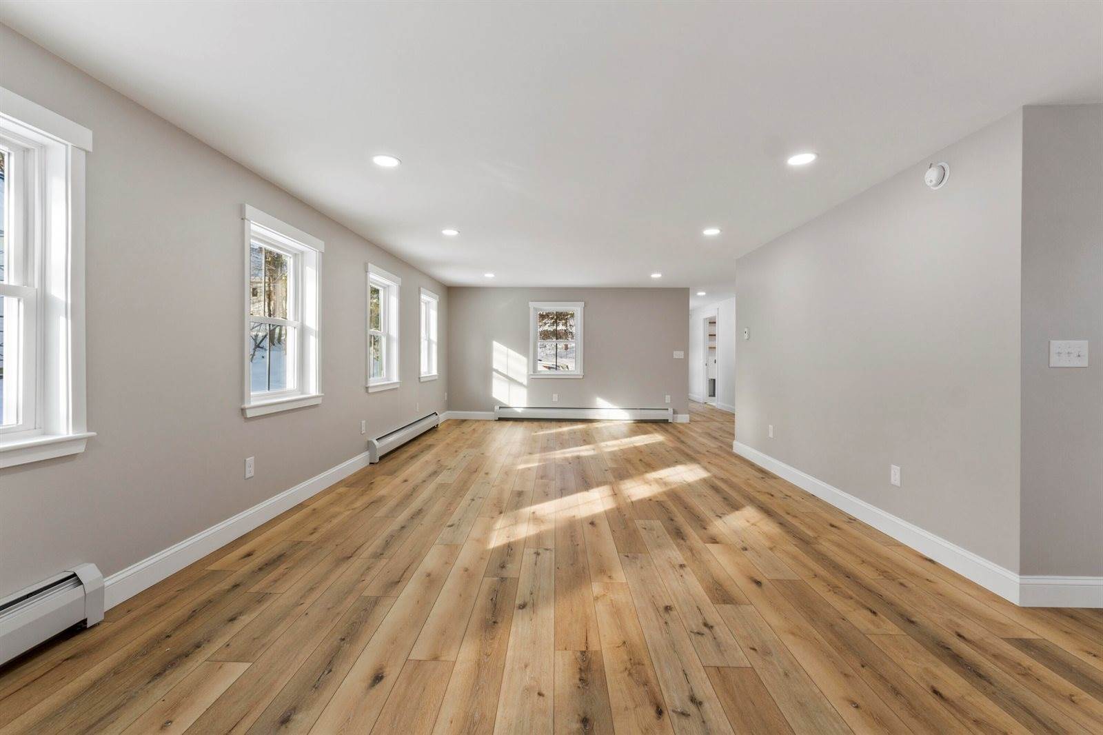 20 Mount Vernon Street, Gardiner, ME 04345