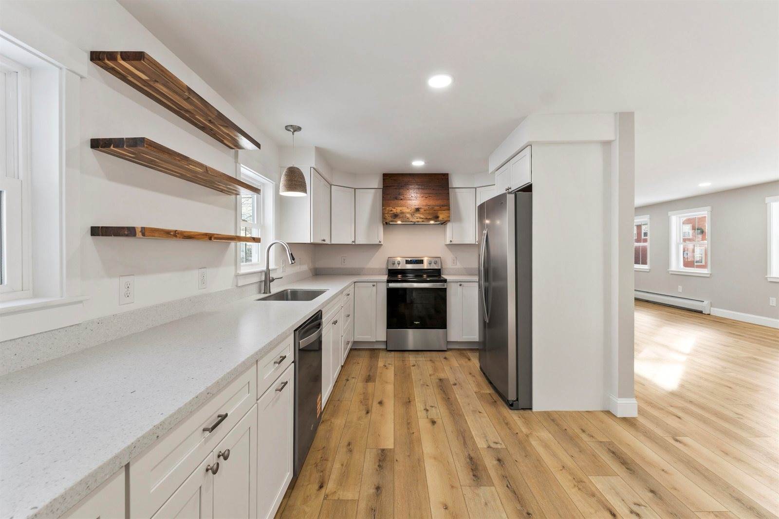 20 Mount Vernon Street, Gardiner, ME 04345