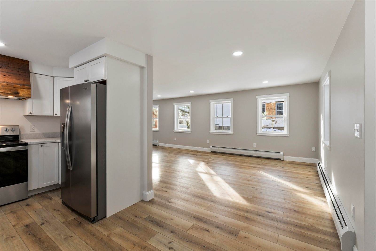 20 Mount Vernon Street, Gardiner, ME 04345