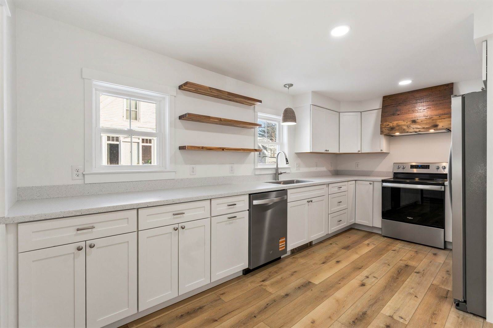 20 Mount Vernon Street, Gardiner, ME 04345