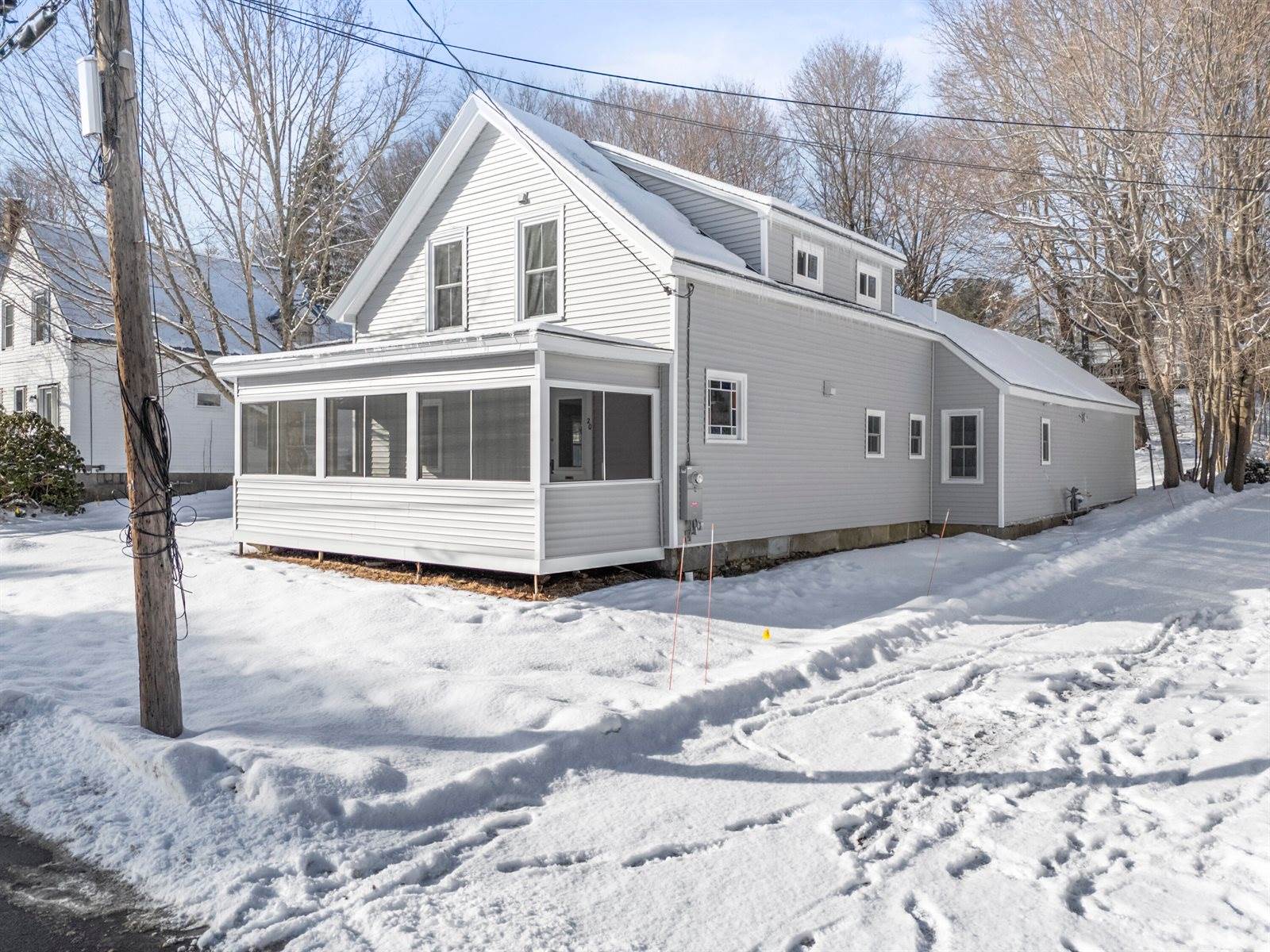 20 Mount Vernon Street, Gardiner, ME 04345