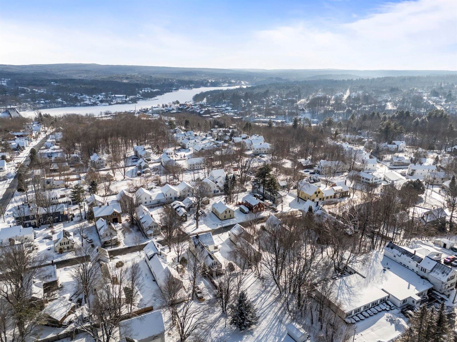20 Mount Vernon Street, Gardiner, ME 04345
