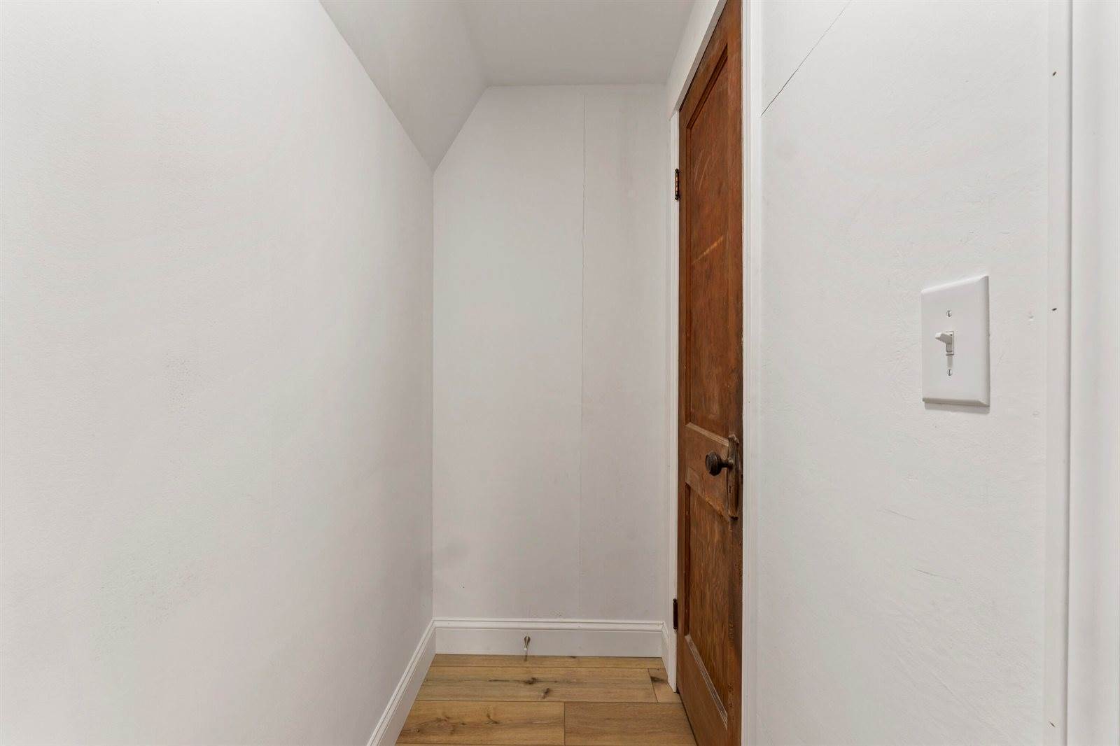 20 Mount Vernon Street, Gardiner, ME 04345
