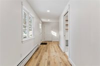 20 Mount Vernon Street, Gardiner, ME 04345