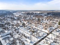 20 Mount Vernon Street, Gardiner, ME 04345