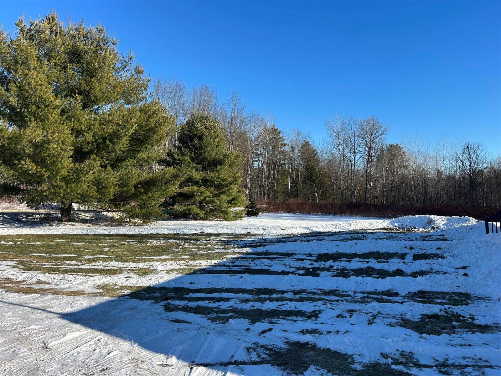 5 Whitten Road, Canaan, ME 04924