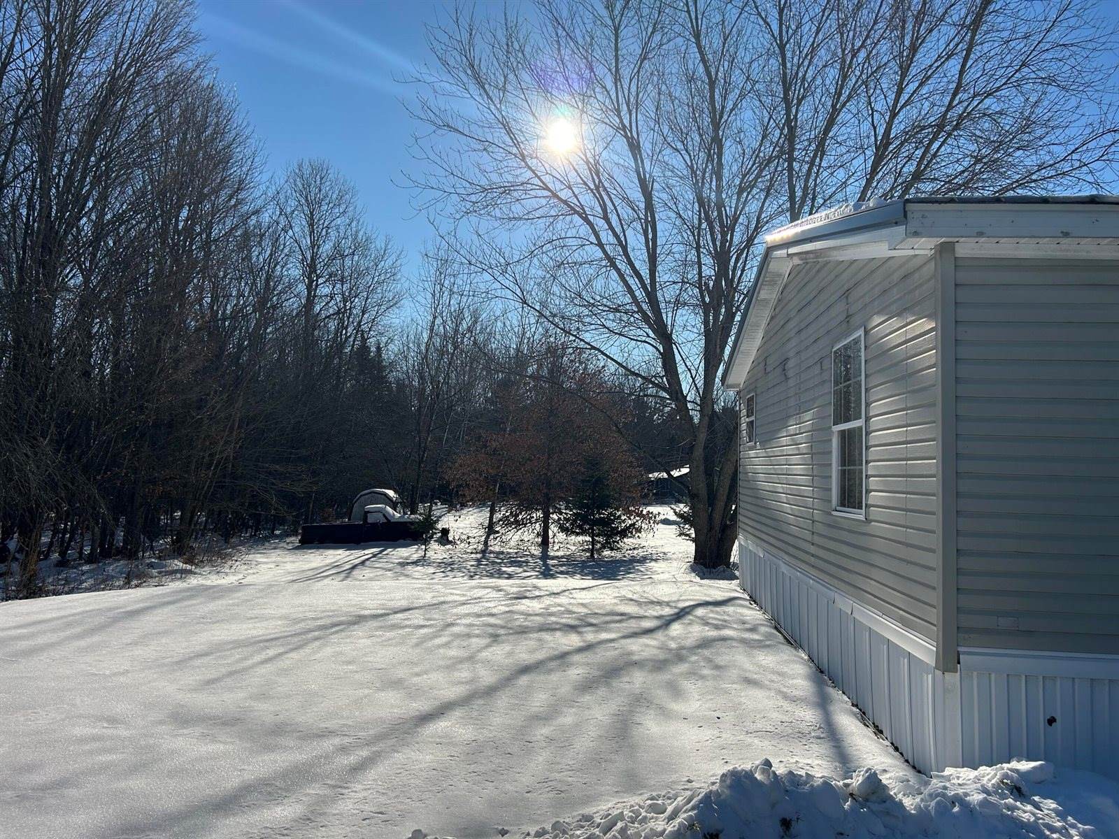 5 Whitten Road, Canaan, ME 04924