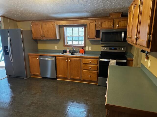 5 Whitten Road, Canaan, ME 04924