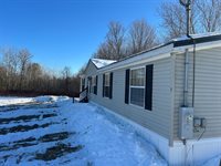 5 Whitten Road, Canaan, ME 04924