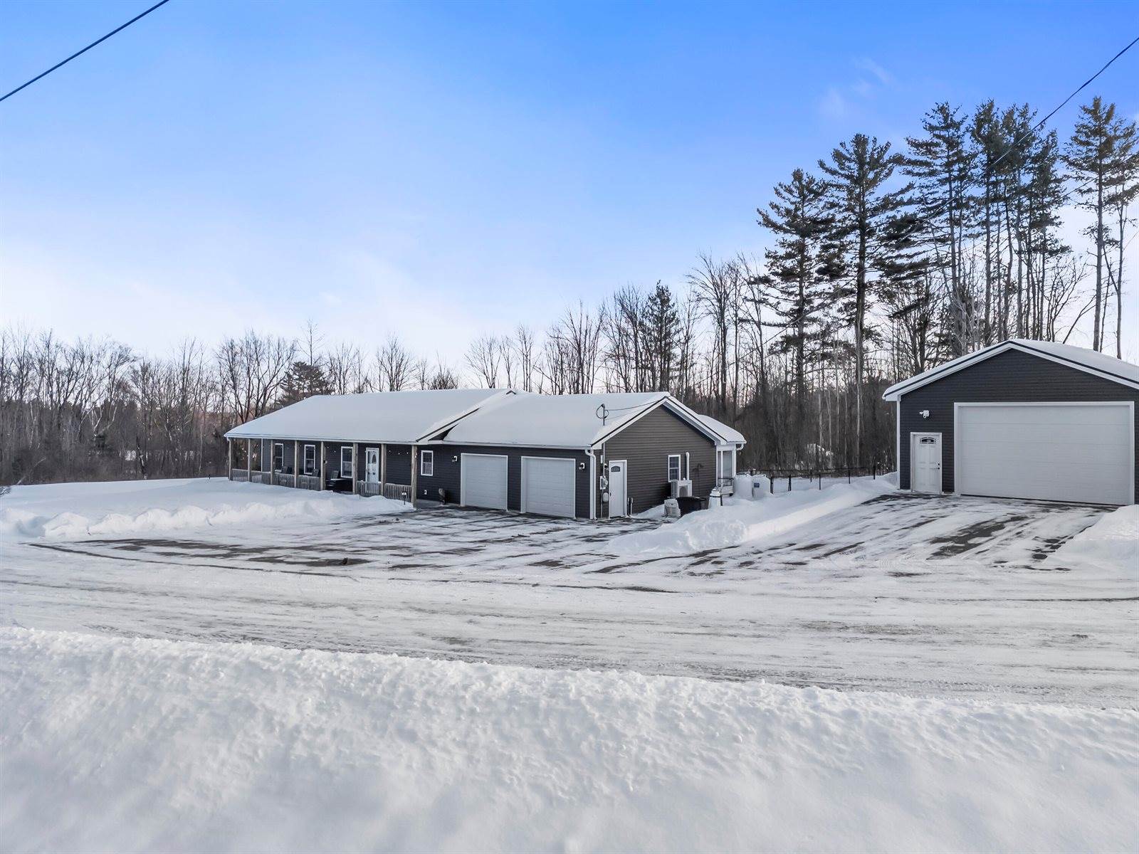 23 Godrics Hollow, Sidney, ME 04330