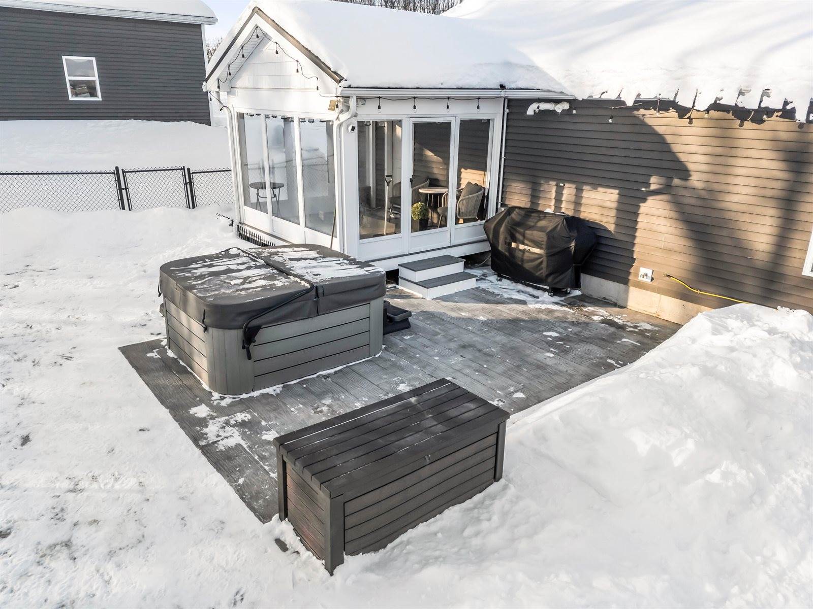 23 Godrics Hollow, Sidney, ME 04330