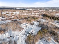 23 Godrics Hollow, Sidney, ME 04330