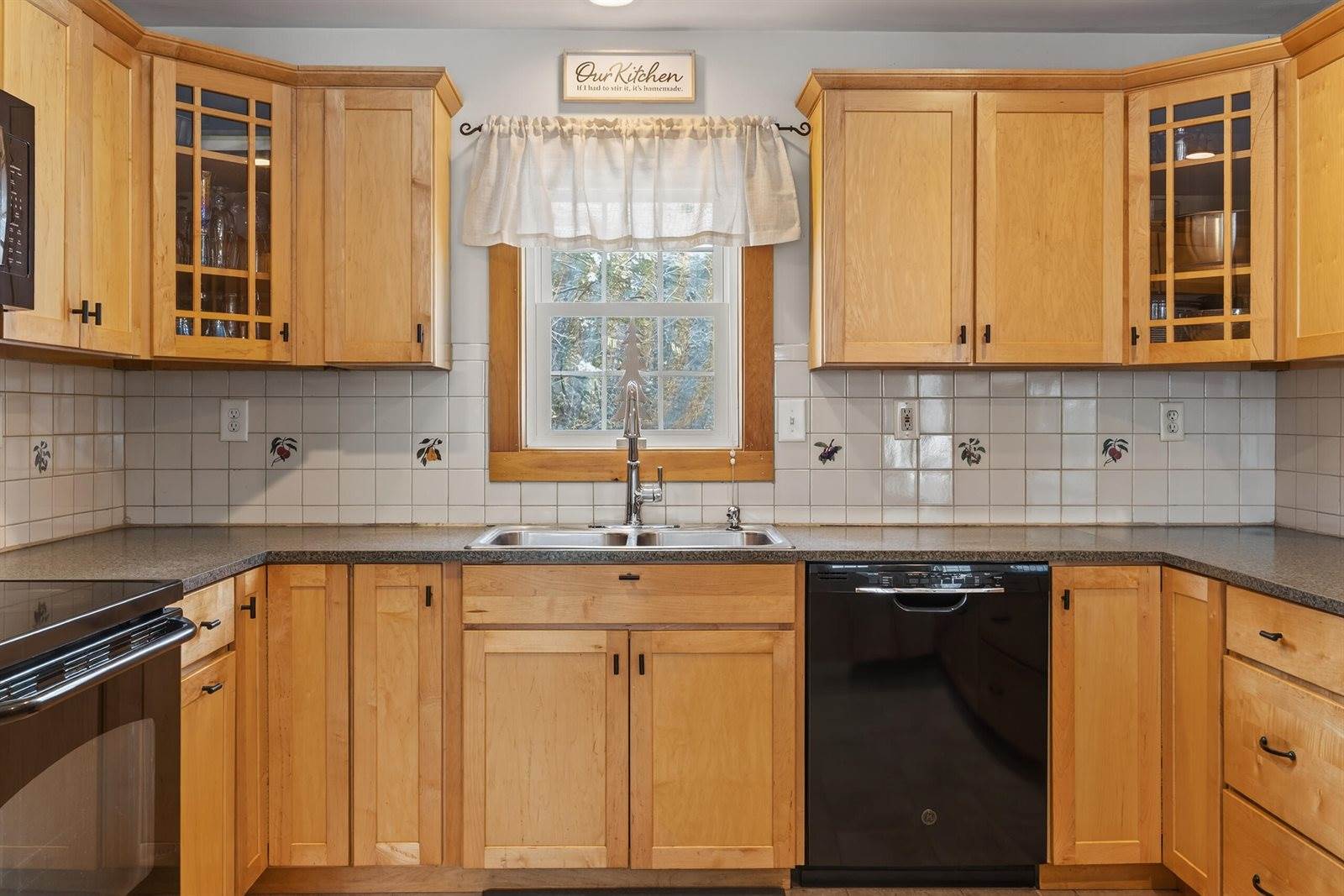 23 Robinson Way, Bridgton, ME 04009