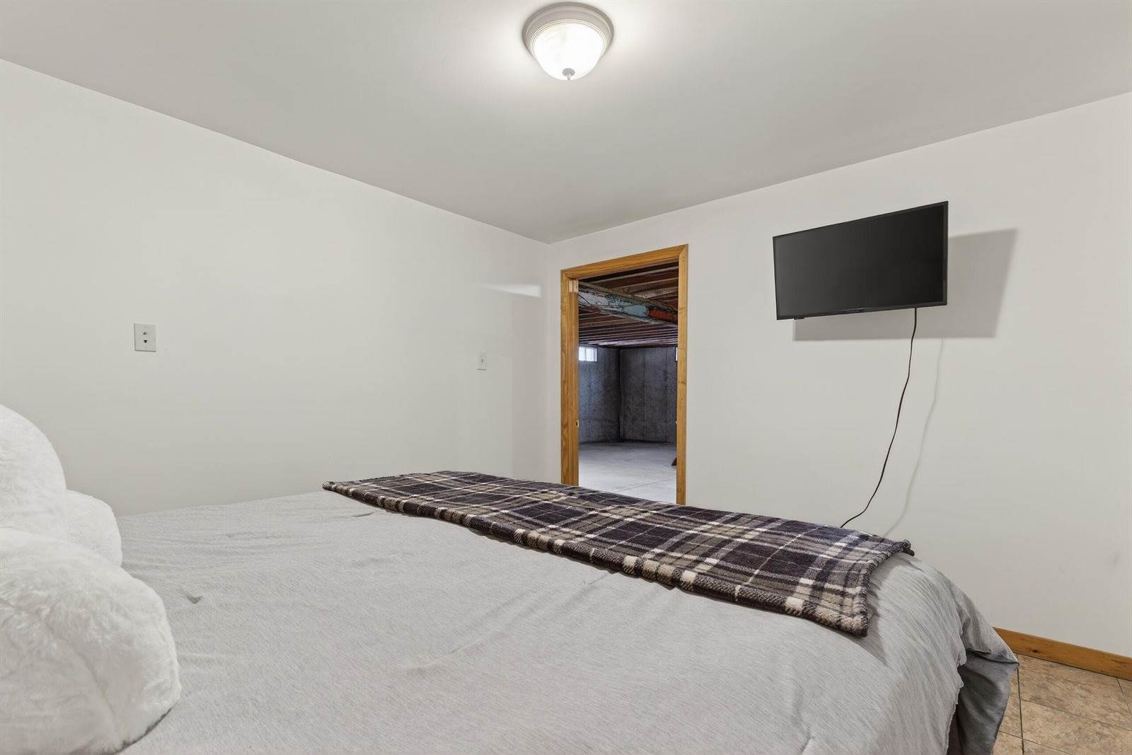 23 Robinson Way, Bridgton, ME 04009