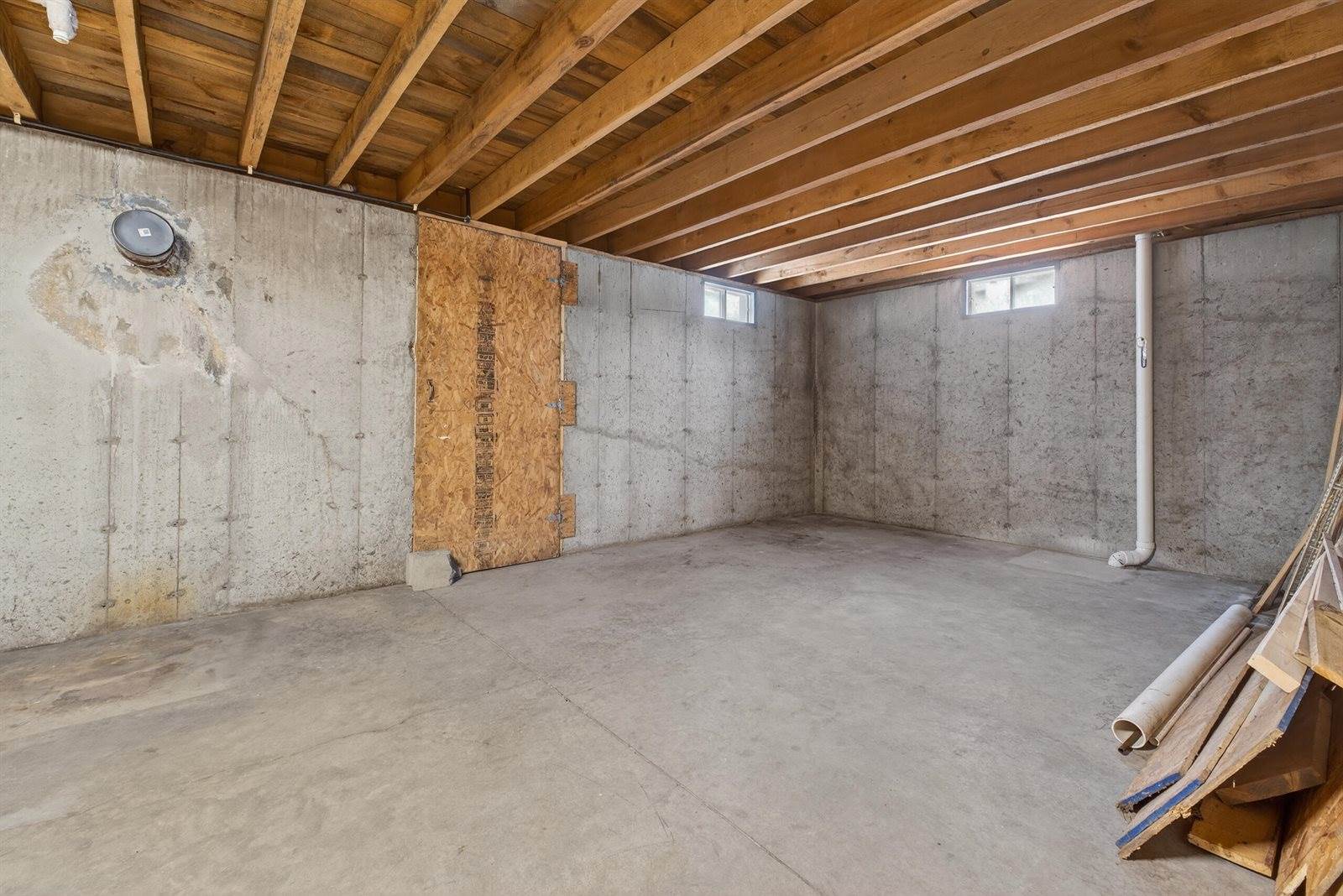 23 Robinson Way, Bridgton, ME 04009