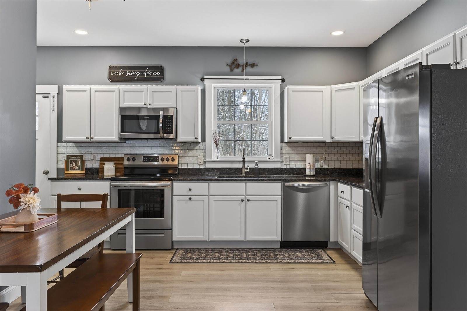 11 Cruz Drive, Sabattus, ME 04280