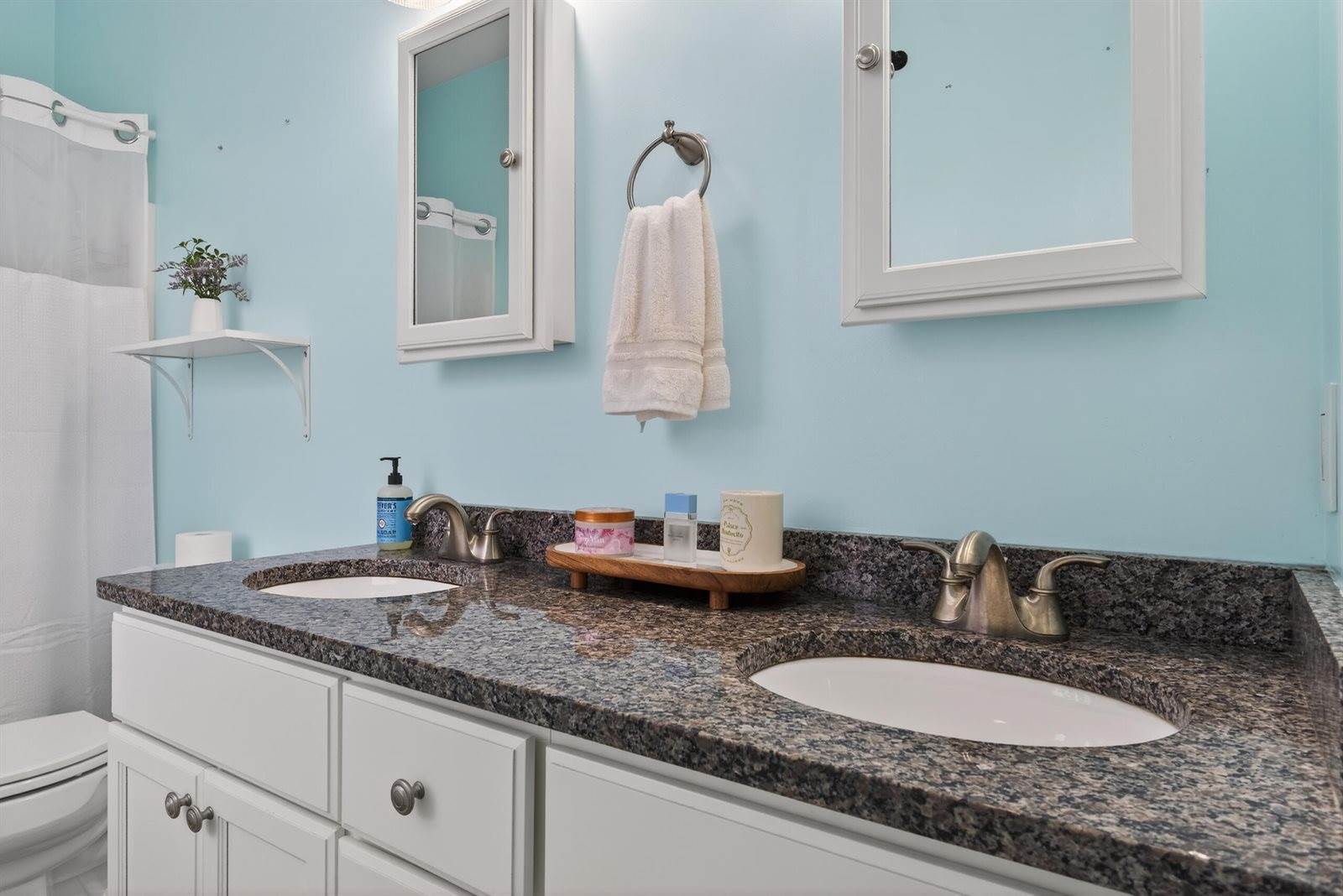 11 Cruz Drive, Sabattus, ME 04280