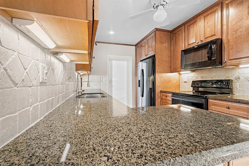 1900 NE 19th St, Fort Lauderdale, FL 33305