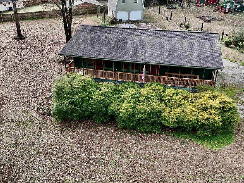 133 Bluff Drive, Rogersville, AL 35652