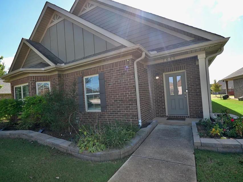 7611 Ashor Drive NW, Huntsville, AL 35806