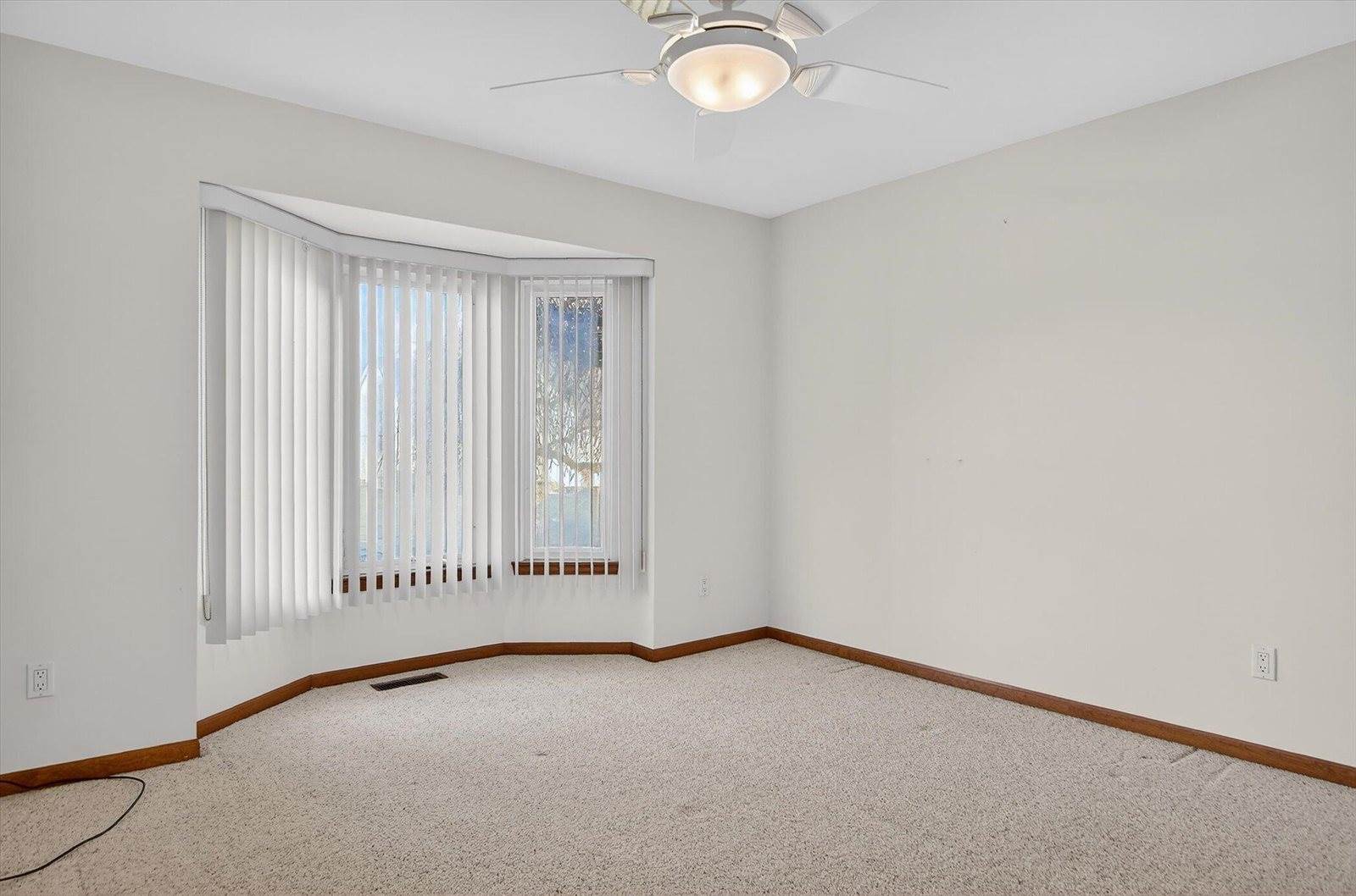 36394 Cecilia Drive, Sterling Heights, MI 48312