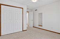 36394 Cecilia Drive, Sterling Heights, MI 48312