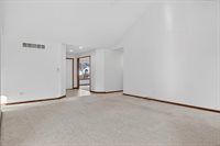 36394 Cecilia Drive, Sterling Heights, MI 48312