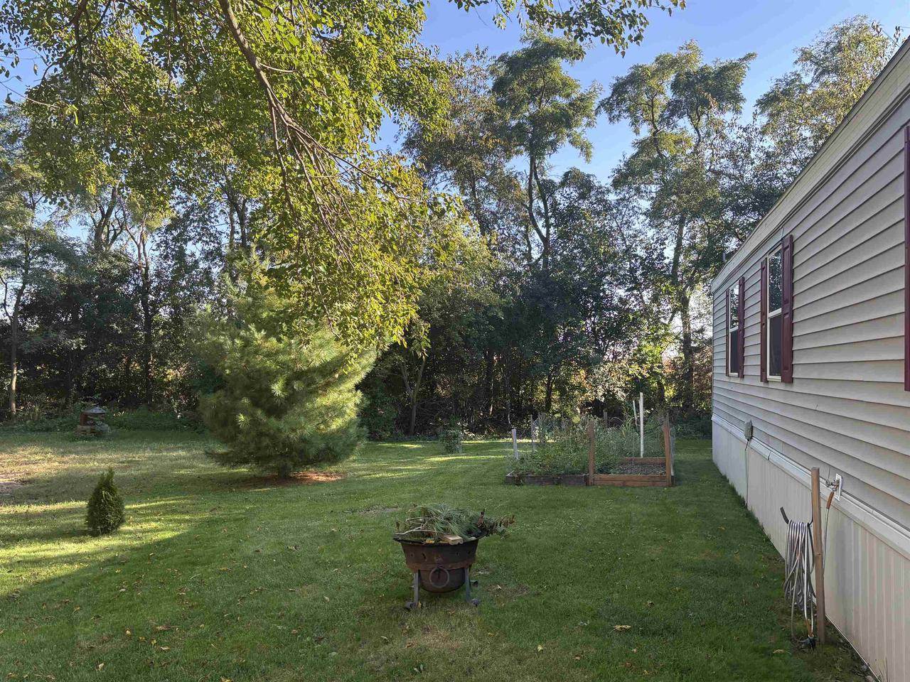 N2639 County Road Z Road #B25, Dousman, WI 53118