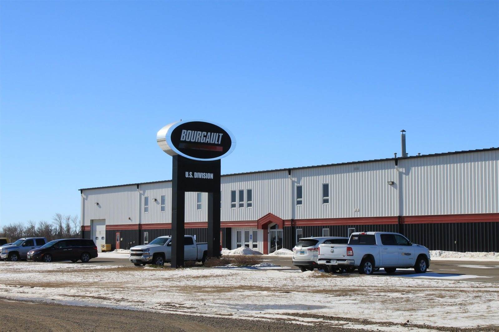 3908 N Broadway, Minot, ND 58703