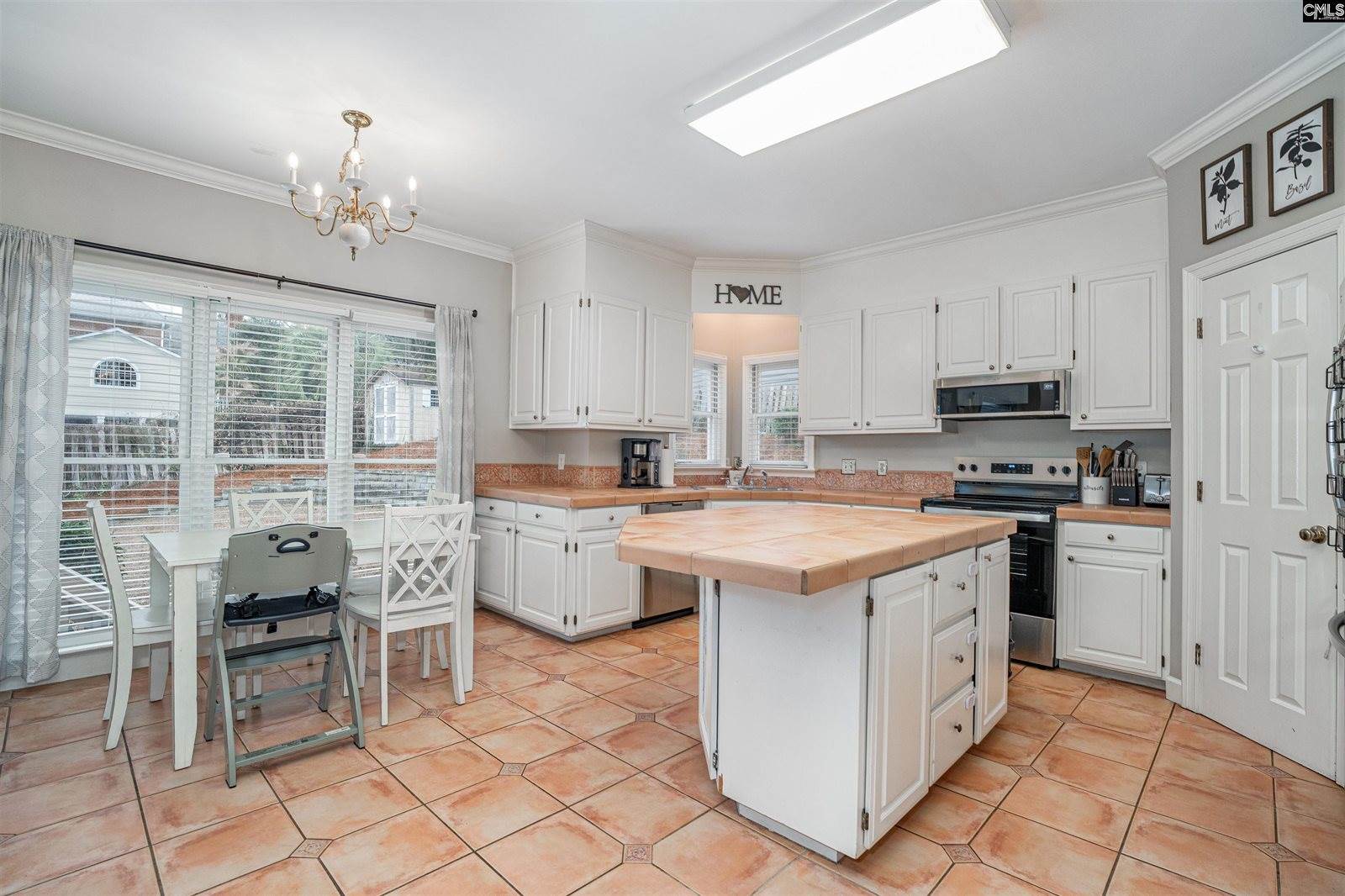 5967 Hampton Leas, Columbia, SC 29209