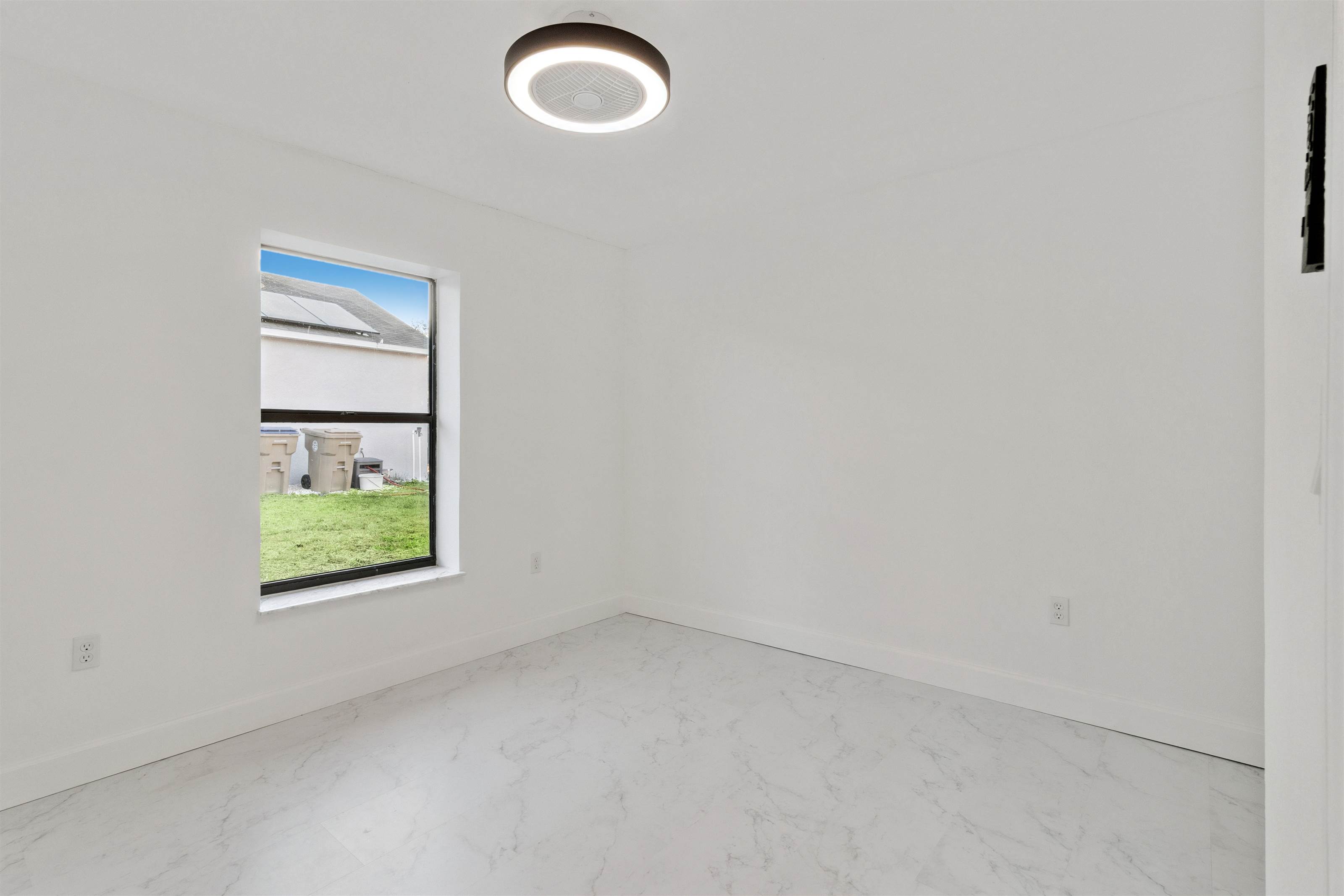 527 Glade Ct, Kissimmee, FL 34758