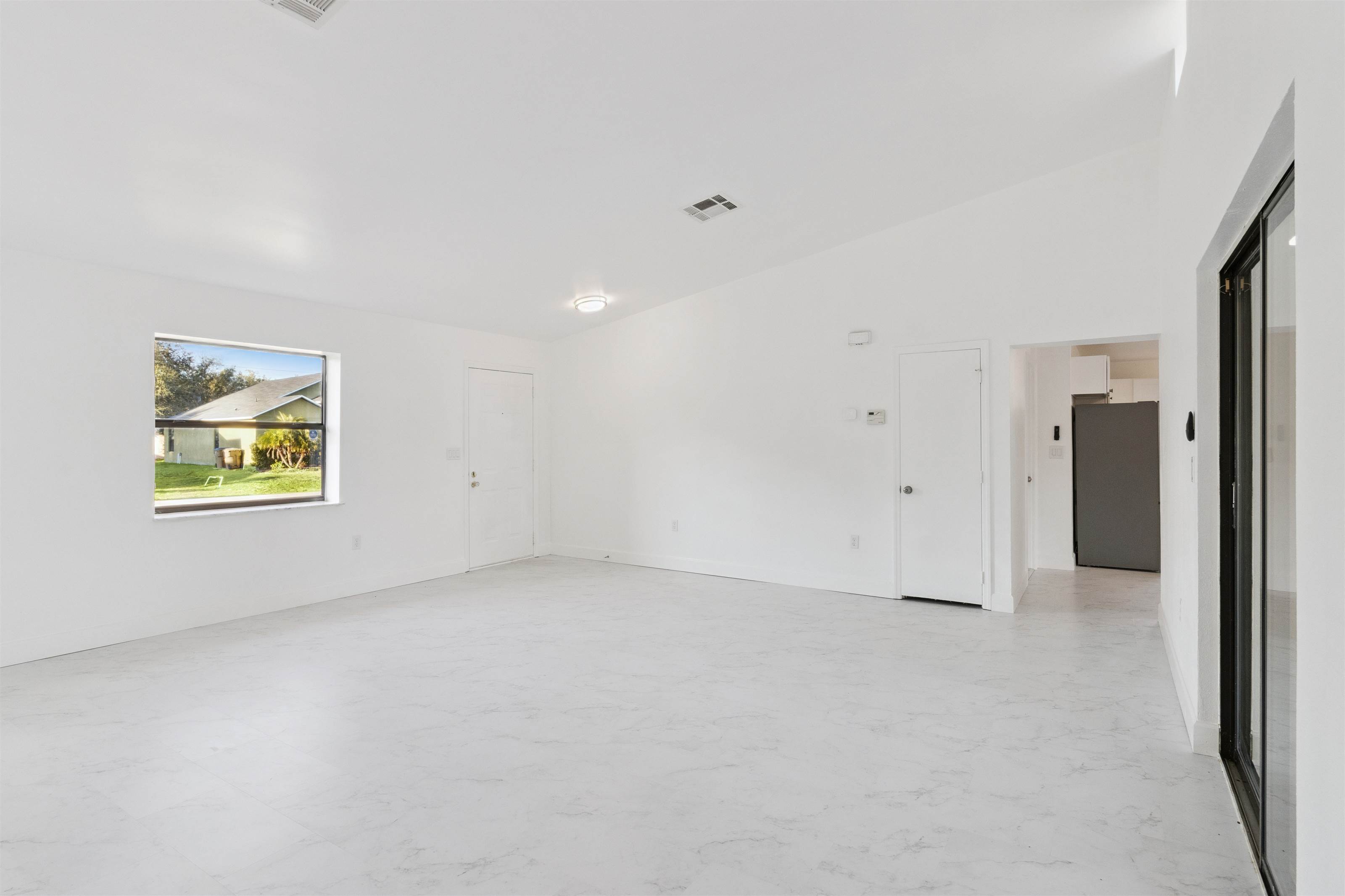 527 Glade Ct, Kissimmee, FL 34758