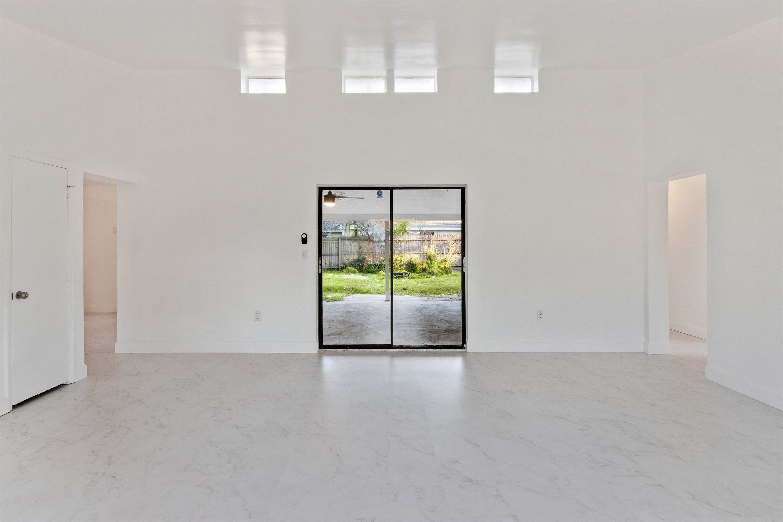 527 Glade Ct, Kissimmee, FL 34758