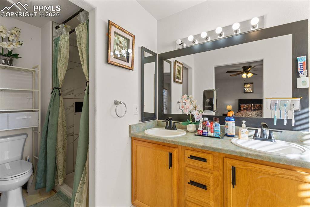 7152 Cliffrose Drive, Colorado Springs, CO 80925