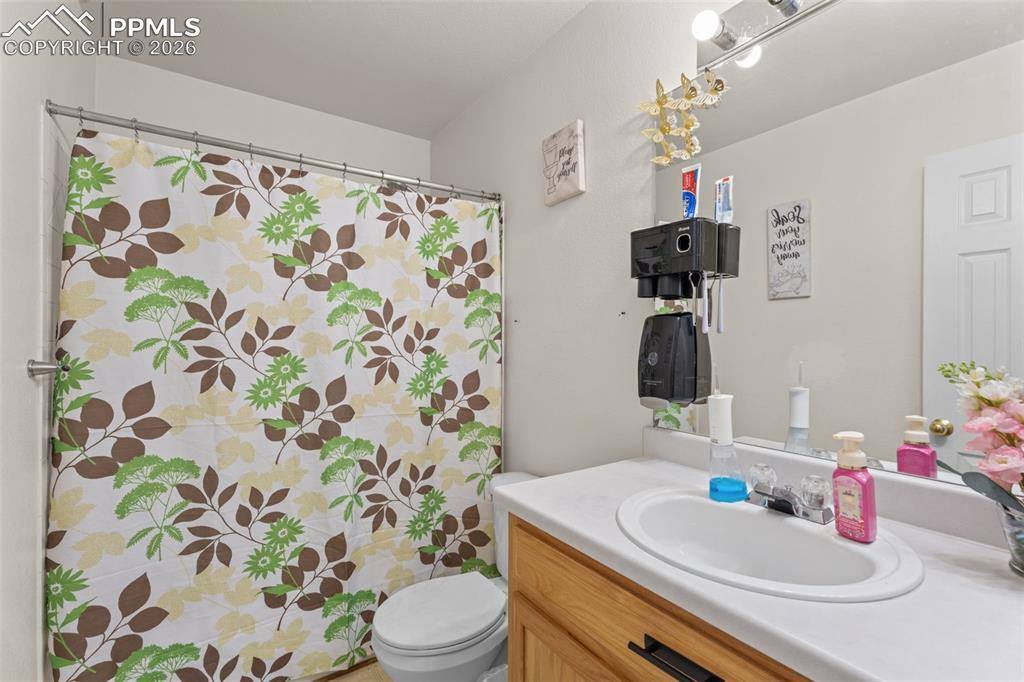 7152 Cliffrose Drive, Colorado Springs, CO 80925