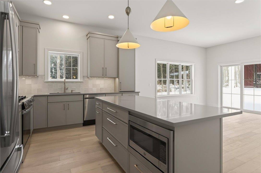 640 East Jefferson Avenue, #H-2, Perinton, NY 14450