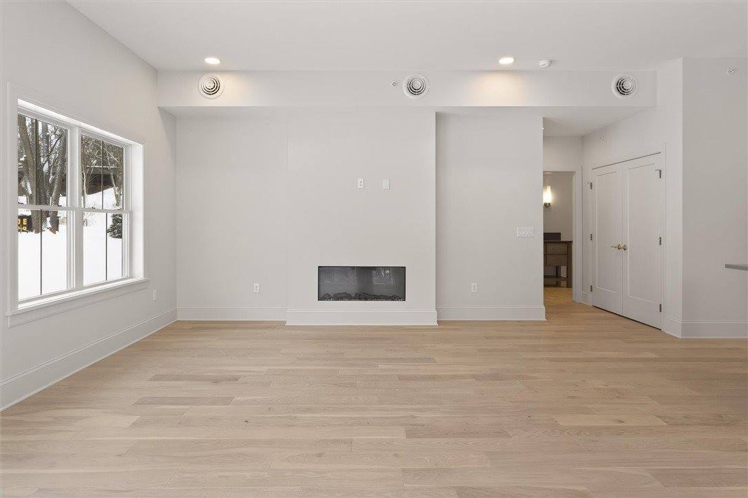 640 East Jefferson Avenue, #H-2, Perinton, NY 14450