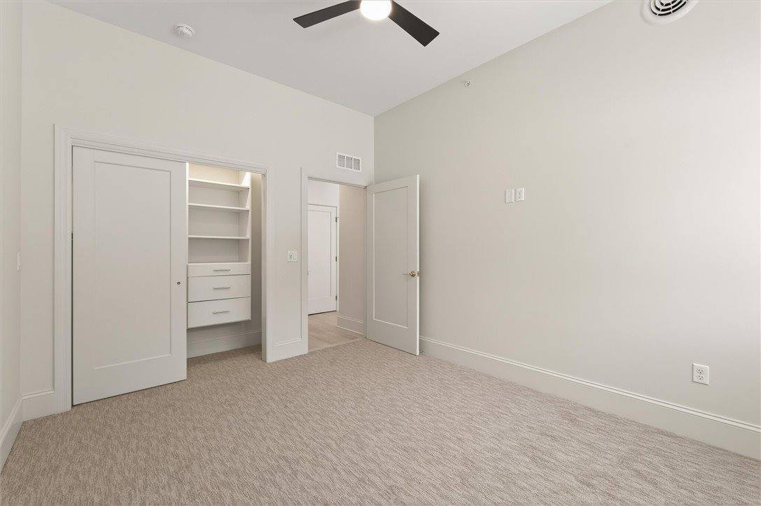 640 East Jefferson Avenue, #H-2, Perinton, NY 14450