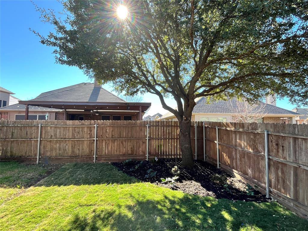 4345 Twinleaf Drive, Fort Worth, TX 76036